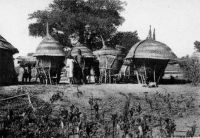 Greniers mossis – Carte éditée par les Missions d'Ouagadougou